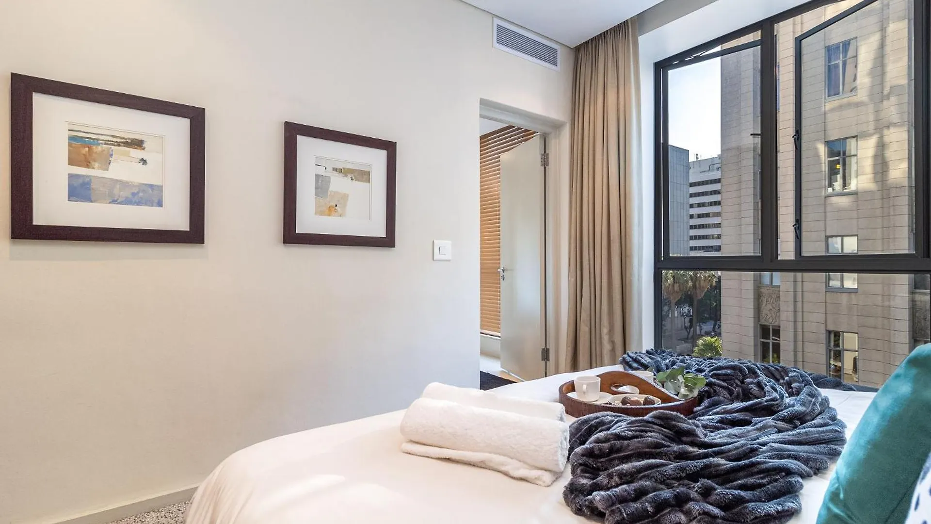 2 Bedroom Unit In Cape Town City Centre Appartement