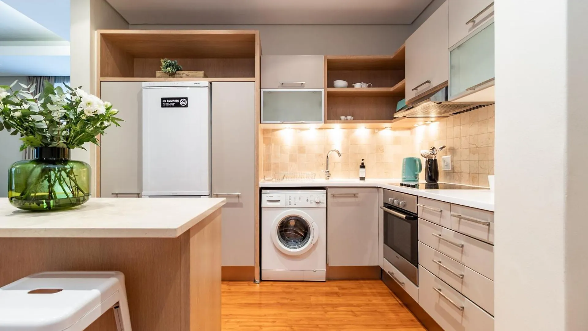2 Bedroom Unit In Cape Town City Centre Apartment