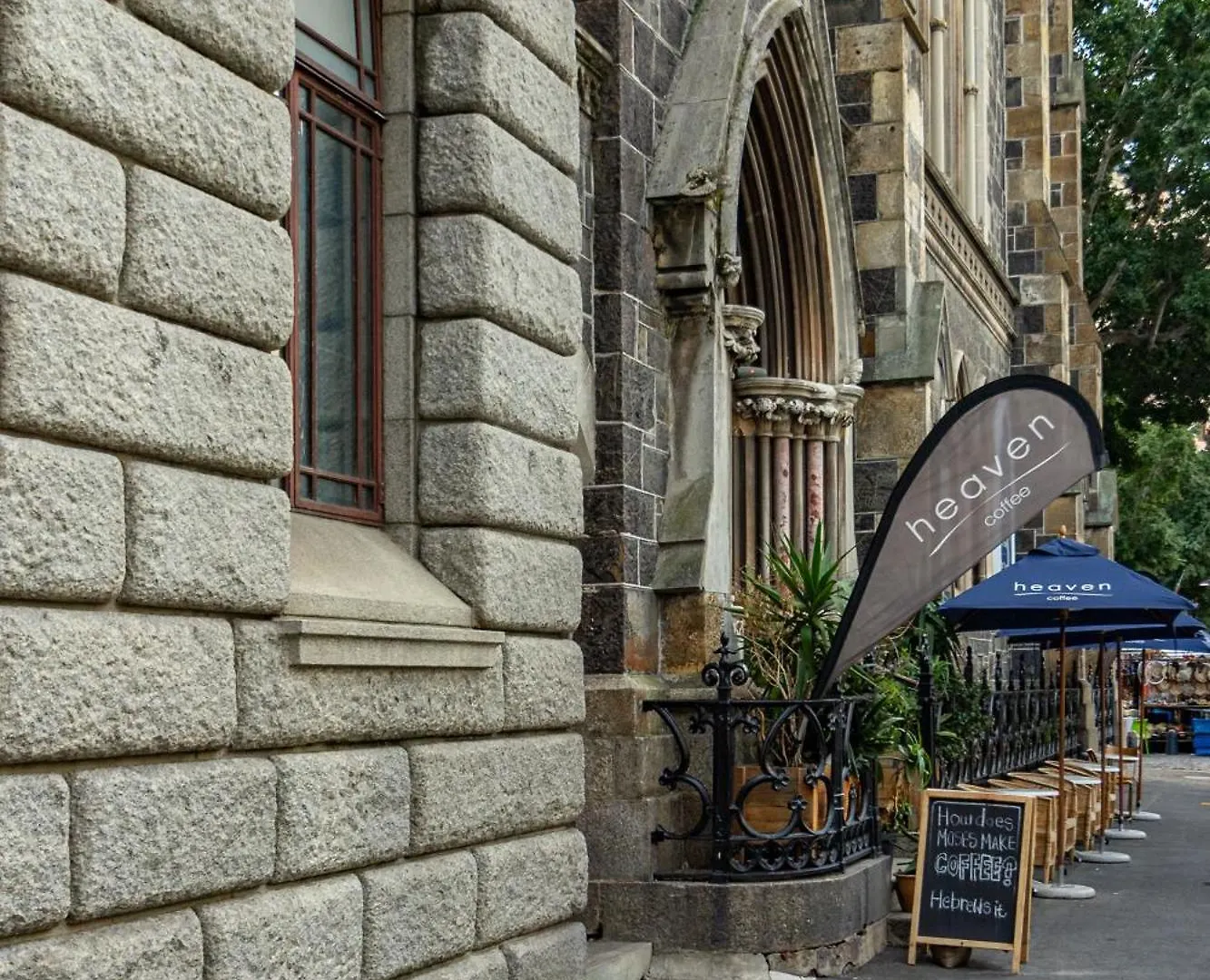 Apartment 2 Bedroom Unit In Cape Town City Centre
